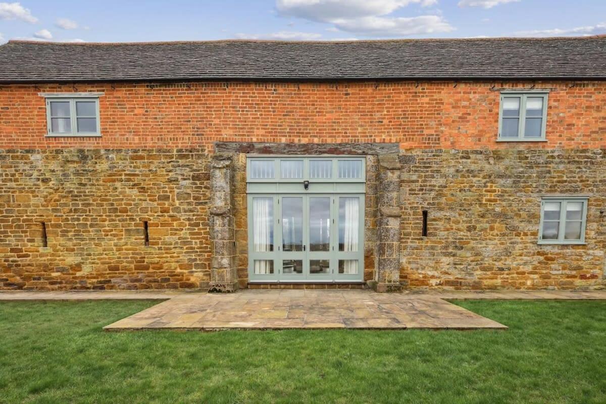 Sophie'S Barn - Hot Tub Packages Available Market Harborough Exterior foto